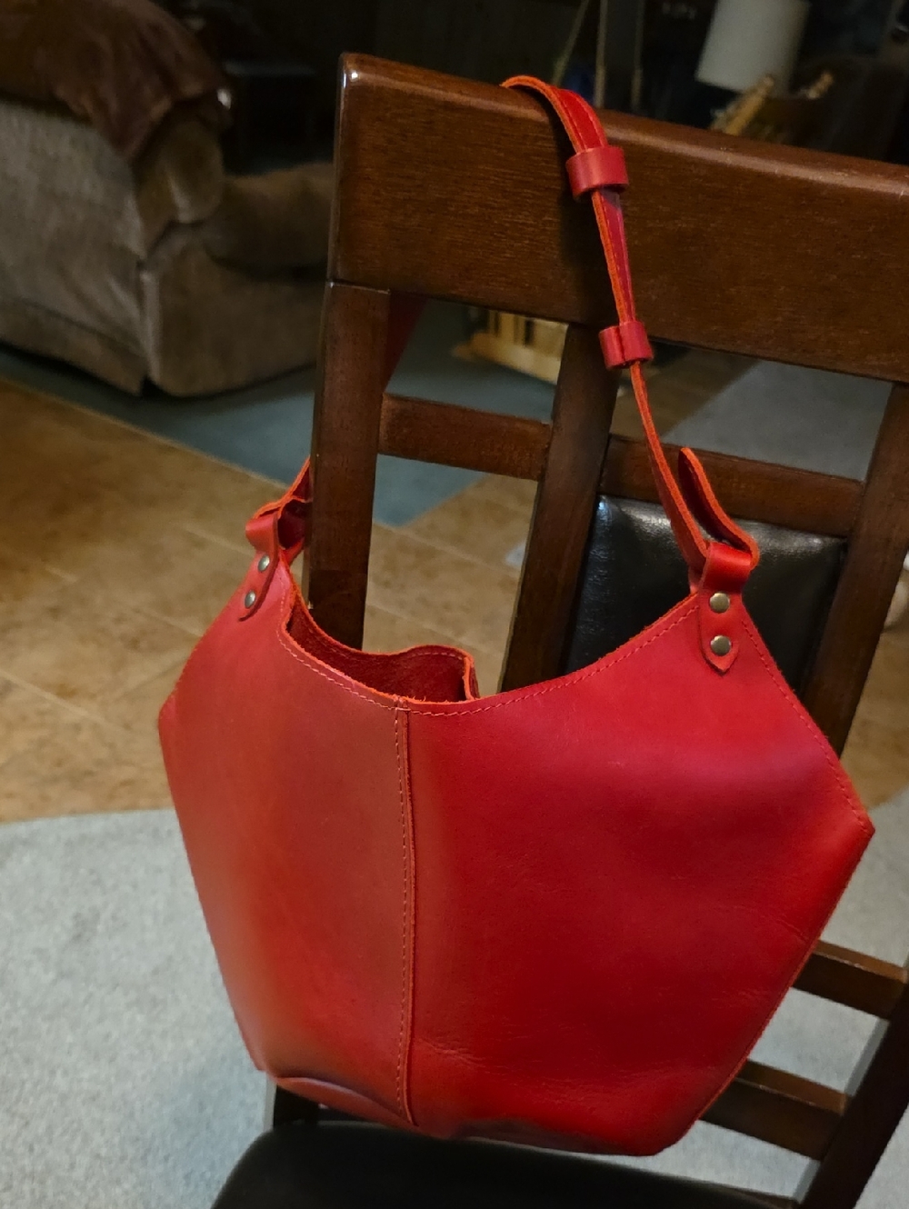 Portland Leather Kangaroo Shoulder Bag- RUBY🦄LARGE
